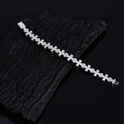 Bracelet MAWIYA De Luxe 12 MM En Zircon Cubique; Design En Croix; Plaqué Or blanc 18 Carat; Bijoux Glacés