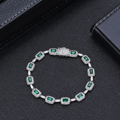 Bracelet MAWIYA tendance argenté – pierres baguette vert émeraude, micro pavé en zircone cubique, bijou élégant premium