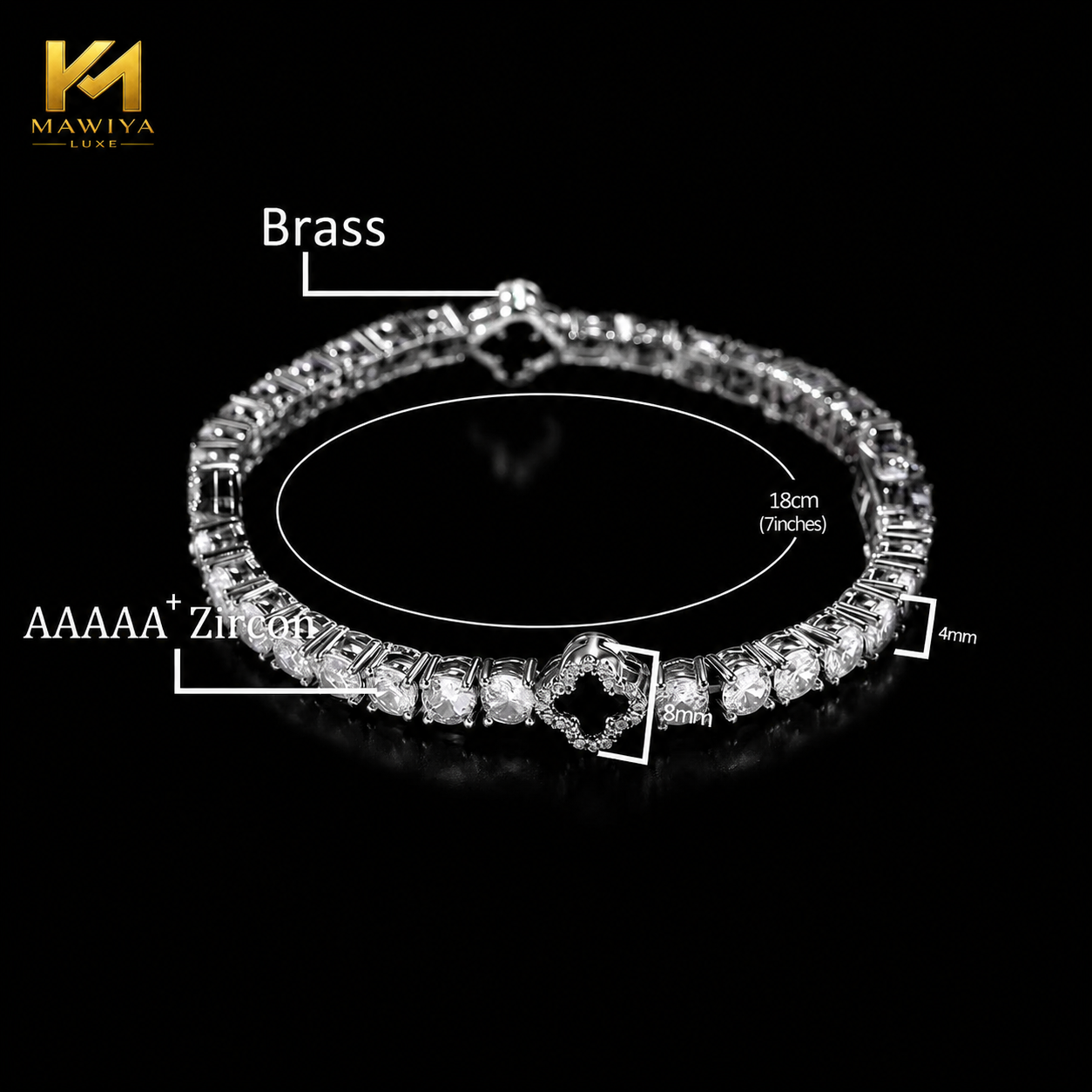 Bracelet MAWIYA tennis raffiné en finition plaquée or ou argentée, serti de zircones CZ AAAA+ scintillantes et sublimé par de délicats motifs trèfle à quatre feuilles.